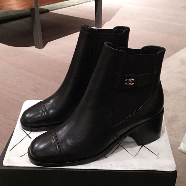 AAA Chanel Supple Lambskin Short Boots Black 2019 Collection AQ00836