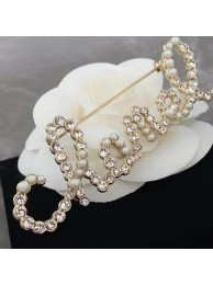 Chanel Pearl And Crystal Brooch Spring/Summer 2020 Collection AQ02063