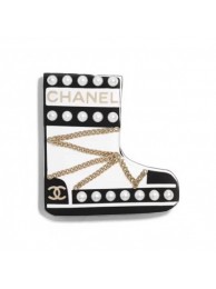 Chanel Shoe Brooch A53225 Gold/Pearly White/Black 2018 AQ01148