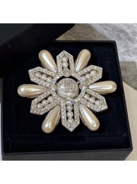 Copy Chanel Crystal Pearl Bloom Brooch AB2272 2019 Collection AQ01540