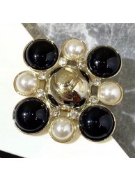 Imitation Chanel Glass Pearls Brooch AB2362 Black 2019 Collection AQ03760