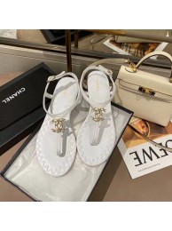 Replica Chanel Chain CC Logo Thong Sandals white 2020 AQ02084